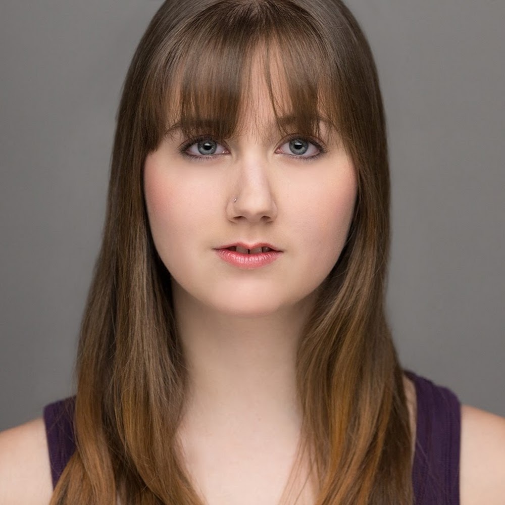 Meet your Posher, Larissa